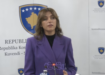 Albulena Haxhiu kritikon Kushtetuesen: Vendimi ishte pak po ia bëjmë qejfin LVV-së, pak PDK-së