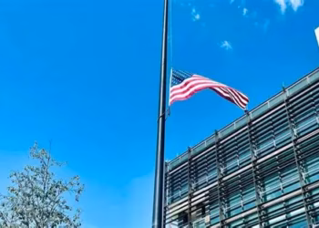 Ambasada Amerikane me reagim për paralajmërimet për demonstrata më 16 shtator: Shmangni zonat e demonstratës