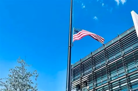 Ambasada Amerikane me reagim për paralajmërimet për demonstrata më 16 shtator: Shmangni zonat e demonstratës
