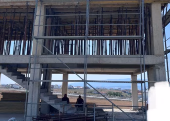 Inspektorati ndalon punimet në një objekt ndërtimi në Vushtrri, konstatojnë mungesë masash për sigurinë në punë