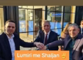 Quni publikon fotografinë me Abdixhikun e Shalën