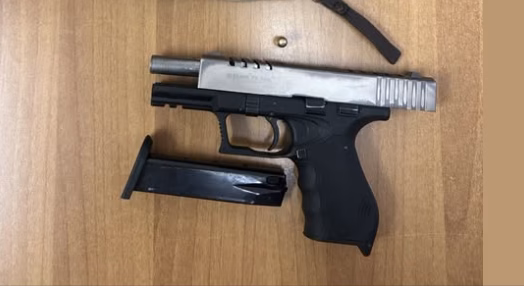 Konfiskohet një armë në Kaçanik, një 42-vjeçar shoqërohet në polici