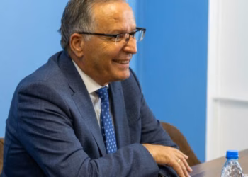 Hamza takohet me ambasadorin e BE-së, diskutojnë integrimin dhe reformat
