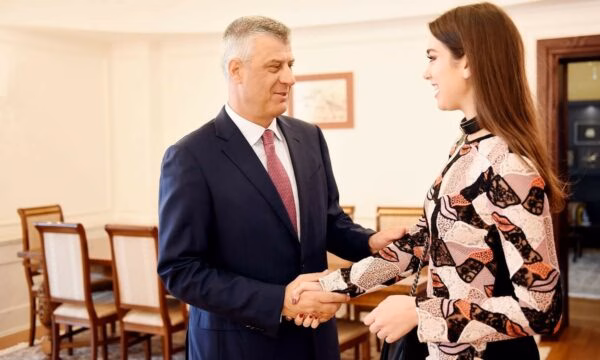 Edhe Dua Lipa reagon pas dënimeve të ish-krerëve të UÇK-së në Hagë