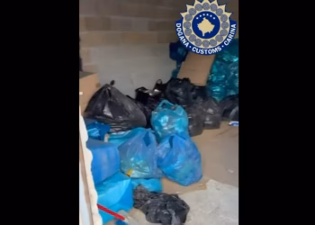 Dogana konfiskon 876 kg duhan dhe 118 mijë cigare në Prizren