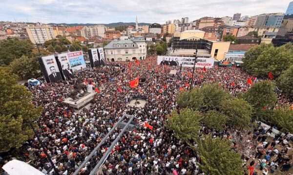 Platforma “Liria Ka Emër” që organizuan marshin: Ishin rreth 100 mijë