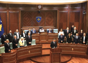 Albin Kurti merr mandatin e ri si kryeministër, votohet Qeveria “Kurti 4”