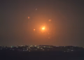 Irani kundërpërgjigjet me raketa ndaj SHBA-së, godet bazën Al Azraq dhe anijet amerikane në rajon
