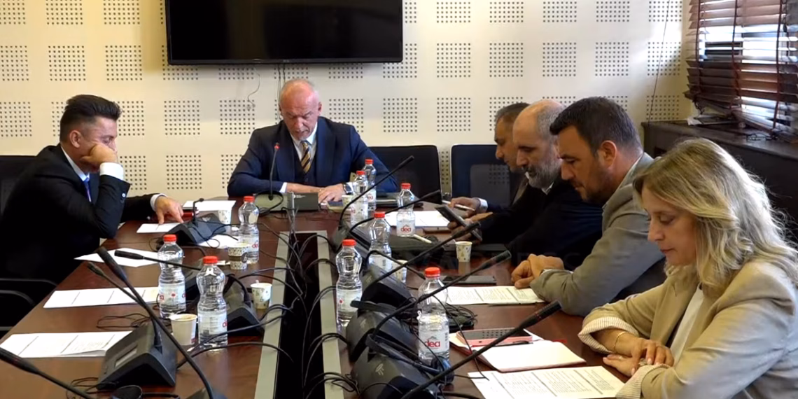 Ligji për Byronë Shtetërore miratohet në Komisionin për Legjislacion