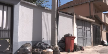 Pesë javë me mbeturina-banorët e “Kodrës së Trimave”: Rrezikohemi nga sëmundjet