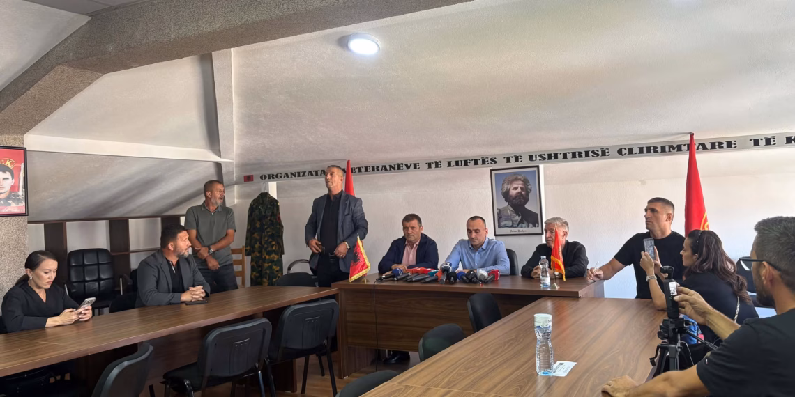 OVL-UÇK thërret protestë gjithëpopullore në mbështetje të ish-krerëve të UÇK-së
