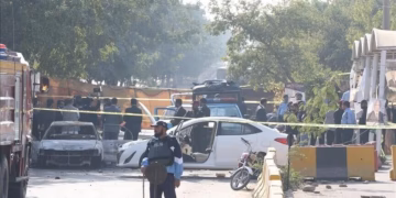 Të paktën 16 të vdekur dhe dhjetëra të plagosur në një shpërthim gjatë faljes së xhumasë në Pakistan