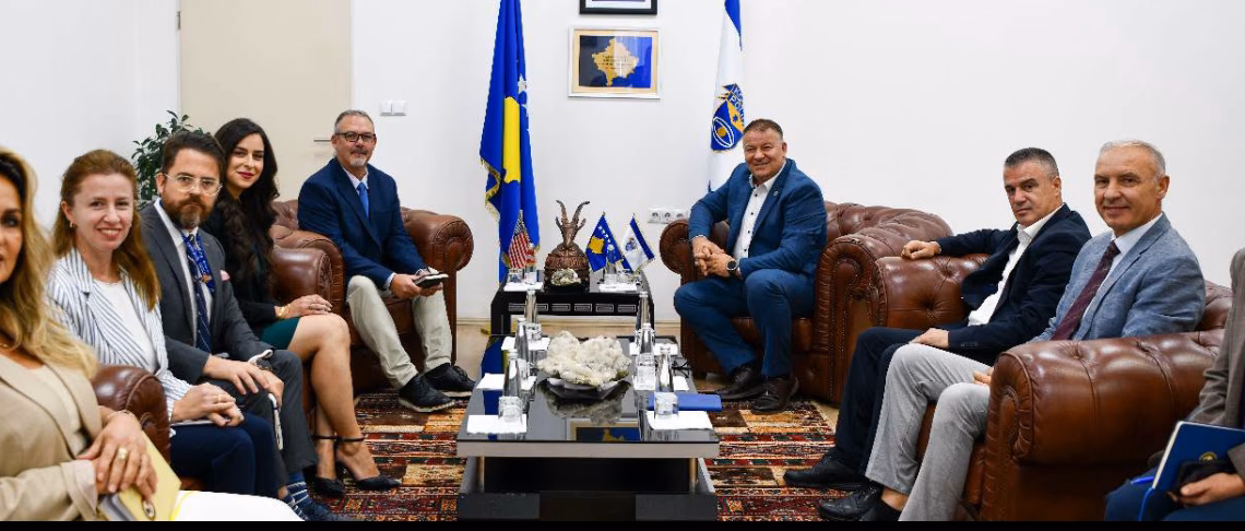Policia forcon bashkëpunimin me SHBA-në në luftën kundër krimit transnacional