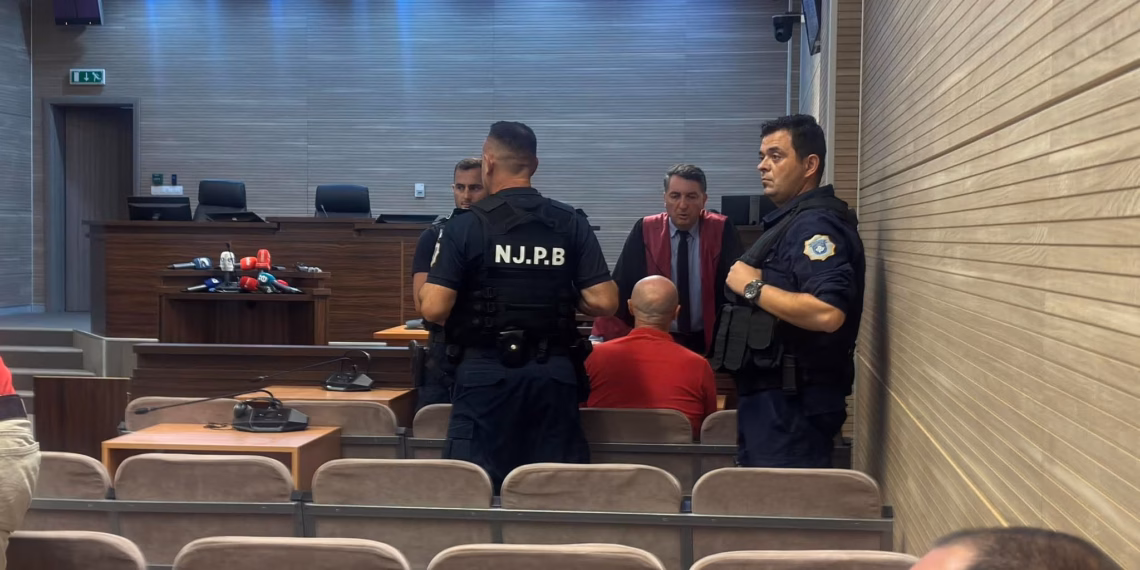 Nis seanca fillestare ndaj Fatmir Shehollit