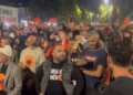 Policia jep detaje për protestën në Prishtinë: Pas tubimit pati vozitje të rrezikshme me vetura