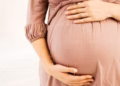 Gjërat që nuk duhet t’ja thoni një femre shtatzënë