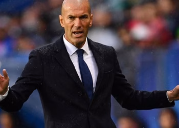 Zidane debuton me fitore në krye të Francës, triumfon në udhëtim ndaj Turqisë