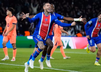 Barcelona ndalet nga Parisi