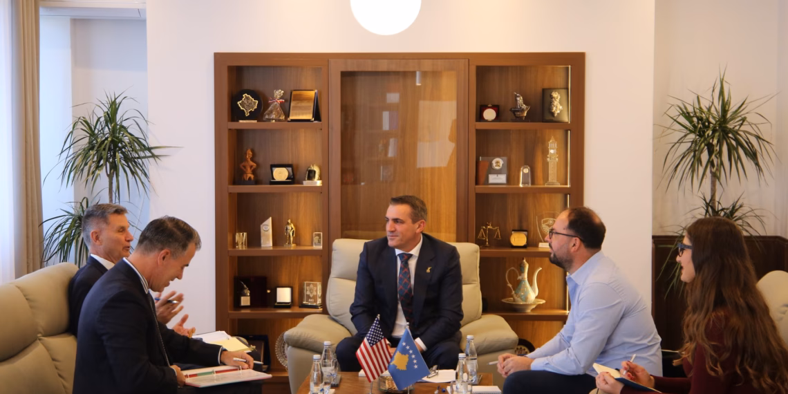 Kryeprokurori i Shtetit priti në takim delegacionin nga Departamenti i Thesarit të SHBA-së