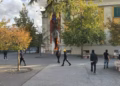 Protesta del jashtë kontrollit, protestuesit i vënë flakën Ministrisë së Bujqësisë
