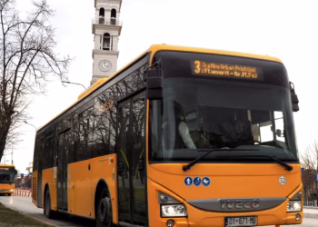 Transporti publik falas në Prishtinë gjatë marshit për UÇK-në