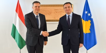 Kurti takon ambasadorin hungarez, diskutojnë për bashkëpunimin ekonomik