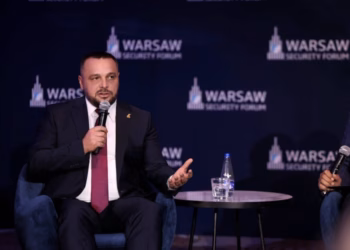 Maqedonci: Vendimmarrja në operacionet luftarake duhet të mbetet njerëzore