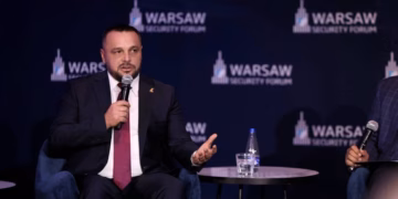 Maqedonci: Vendimmarrja në operacionet luftarake duhet të mbetet njerëzore