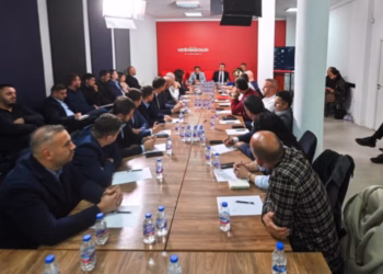 VV-ja dakordohet në parim për shpalljen e zgjedhjeve të brendshme