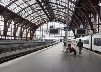 Greva mbarëkombëtare në Belgjikë paralizon transportin dhe shërbimet publike