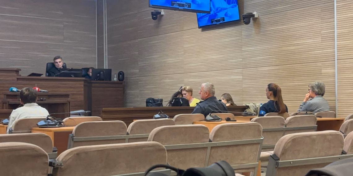 Dëshmitarja Isufi për gardianen e burgut, Nadica Çepkenoviq:Më ka goditur tani e pandehura, derisa kam rënë në alivanosje
