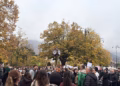 Nis protesta në Pejë për vrasjen e Arlinda Zekajt, qytetarët kërkojnë drejtësi