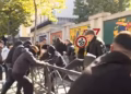 Studentët përshkallëzojnë protestën para Ministrisë së Arsimit, hidhen sende të forta drejt policisë
