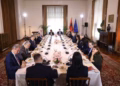 ​Hoxha pret ambasadorët e BE-së: E drejta për manifestim paqësor është themelore, dhuna nuk justifikohet