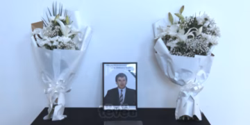 Mitrovica nderon Adem Beqirin, familjarë e qytetarë i dhanë lamtumirën e fundit