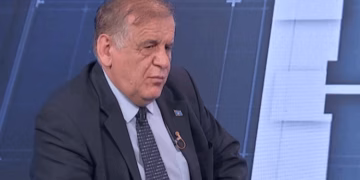 Spahiu: Nëse Thaçi do të kthehej nga Haga, gjysma e VV-së do të votonin për PDK-në