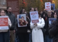 Nis protesta në Prishtinë për vrasjen e Arlinda Zekajt, qytetarët kërkojnë drejtësi dhe përgjegjësi institucionale