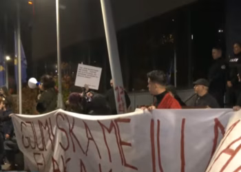 Përfundon protesta në Prishtinë për Arlinda Zekajn, qytetarët paralajmërojnë vazhdimin e mobilizimit