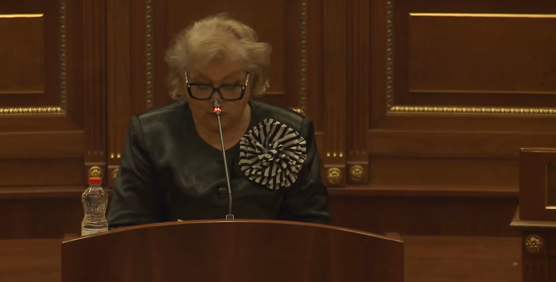 Betohet presidentja e re e Kosovës, Justina Shiroka-Pula