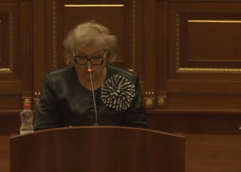 Betohet presidentja e re e Kosovës, Justina Shiroka-Pula