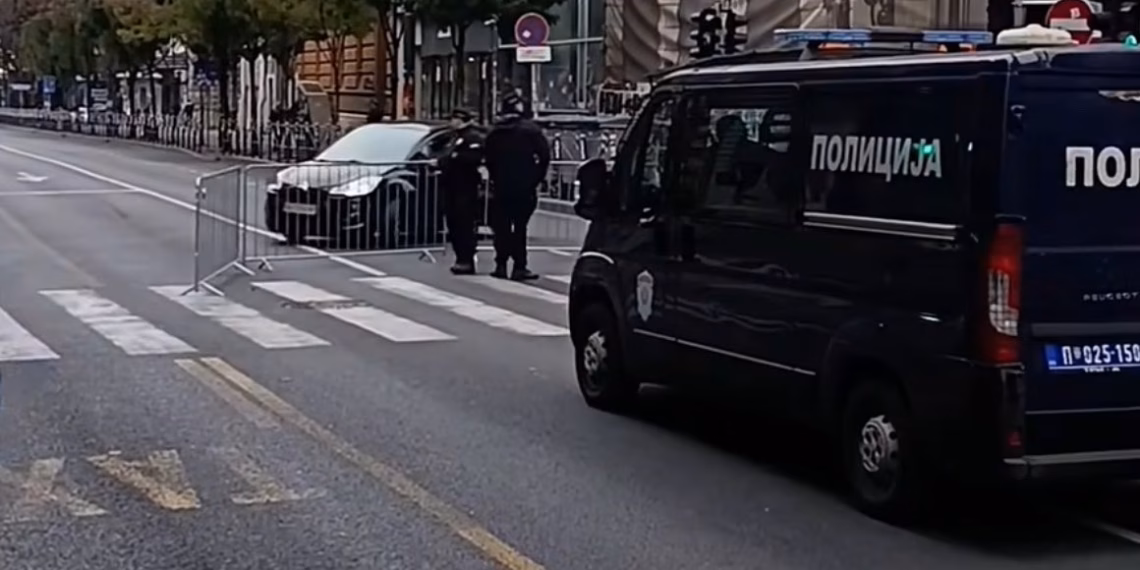 Raportohet se xhandarmeria në Beograd ka filluar masat për të penguar protestën eventuale të studentëve