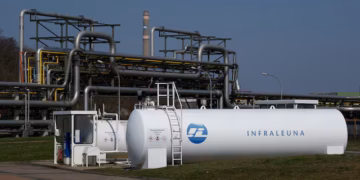 SHBA-të kërkojnë lirimin e rezervave të naftës nga Franca dhe Gjermania, kërcënojnë me ndalim eksporti