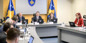 Qeveria miraton vendimin për nismën ligjore për Dhomat e Specializuara