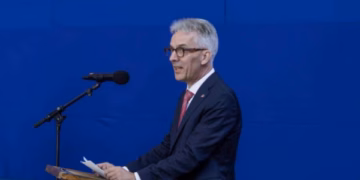 Rainer Rudolph në përvjetorin e Bashkimit të Gjermanisë: Kjo histori ka një kuptim të veçantë në Kosovë
