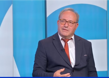 Ramabaja: Albin Kurti është kryeministri më i mirë i Kosovës pasluftës, krahasohet me Hasan Prishtinën