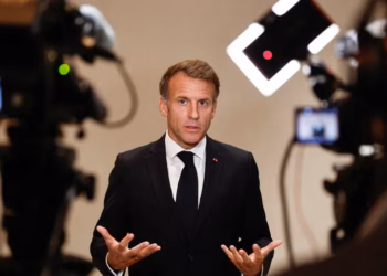 Macron i quan “budallallëqe” pretendimet e liderëve të huaj se migrantët myslimanë janë përgjejgjës për trazirat në Francë