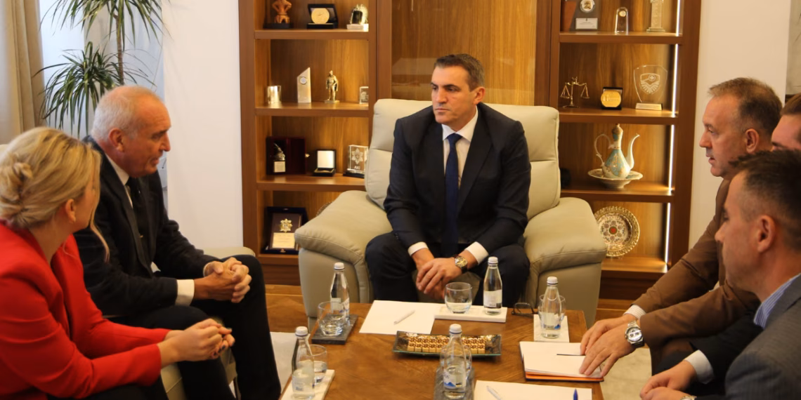Ambasada britanike mbështet mbikëqyrjen e punës së Prokurorit të Shtetit