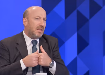 Bërxulli: Deklarata e Marta Kos është në kundërshtim me atë që tha Ursula von der Leyen në Prishtinë