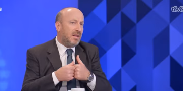 Bërxulli: Deklarata e Marta Kos është në kundërshtim me atë që tha Ursula von der Leyen në Prishtinë