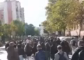 Bojkotohet mësimi në gjimnaze dhe fakultete të Tiranës, studentët nisin marshimin, grumbullohen para Parlamentit